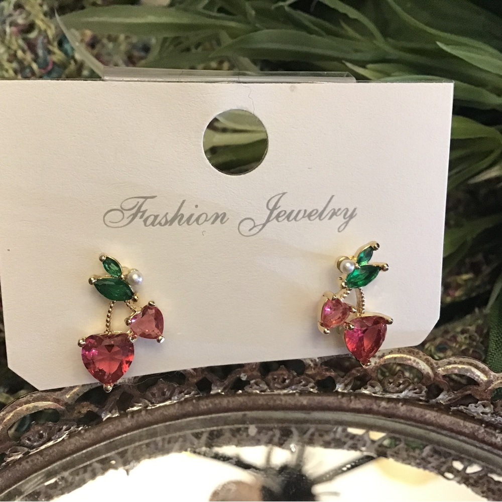 #34 Heart Earrings